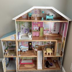 Doll House