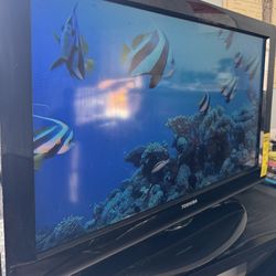 Toshiba TV 32”