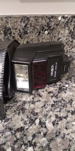 Minolta 2800AF Flash )