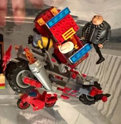 Despicable Me Mega Construx Building Set