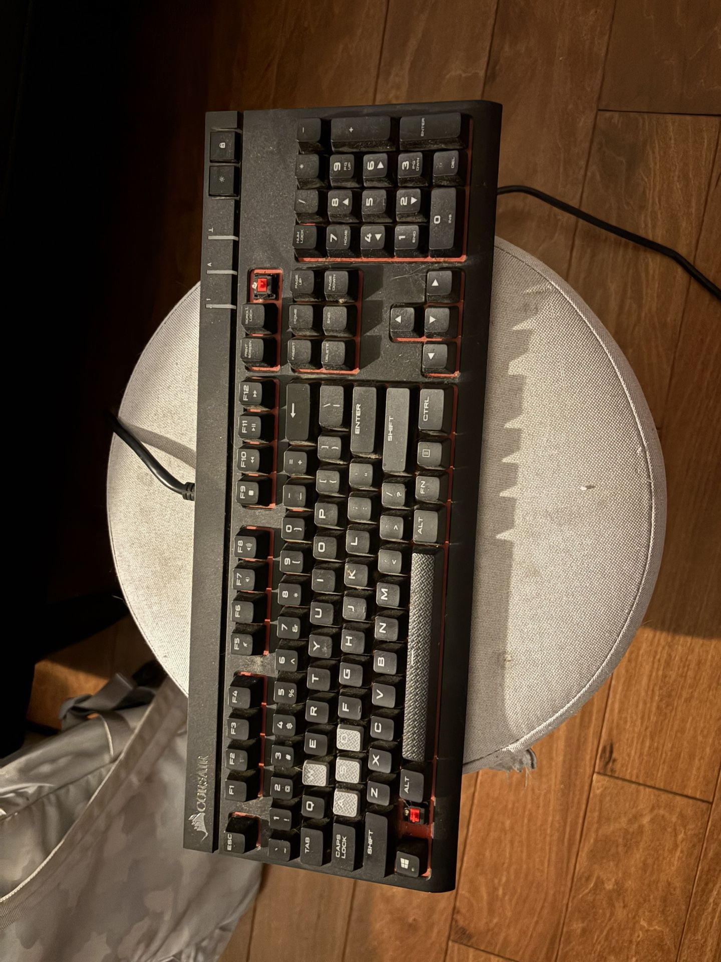 Corsair Keyboard Red Light