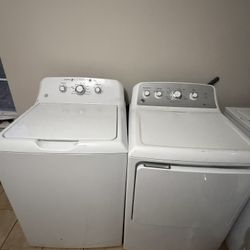 Nice Set Washer Dryer Only 400$