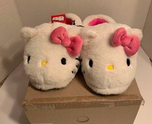 Hello Kitty & Friends Womens Slippers, Size 7