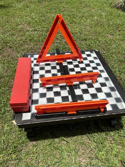 Emergency Triangles Reflectors