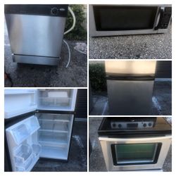 Stainless steel kitchen appliance sets