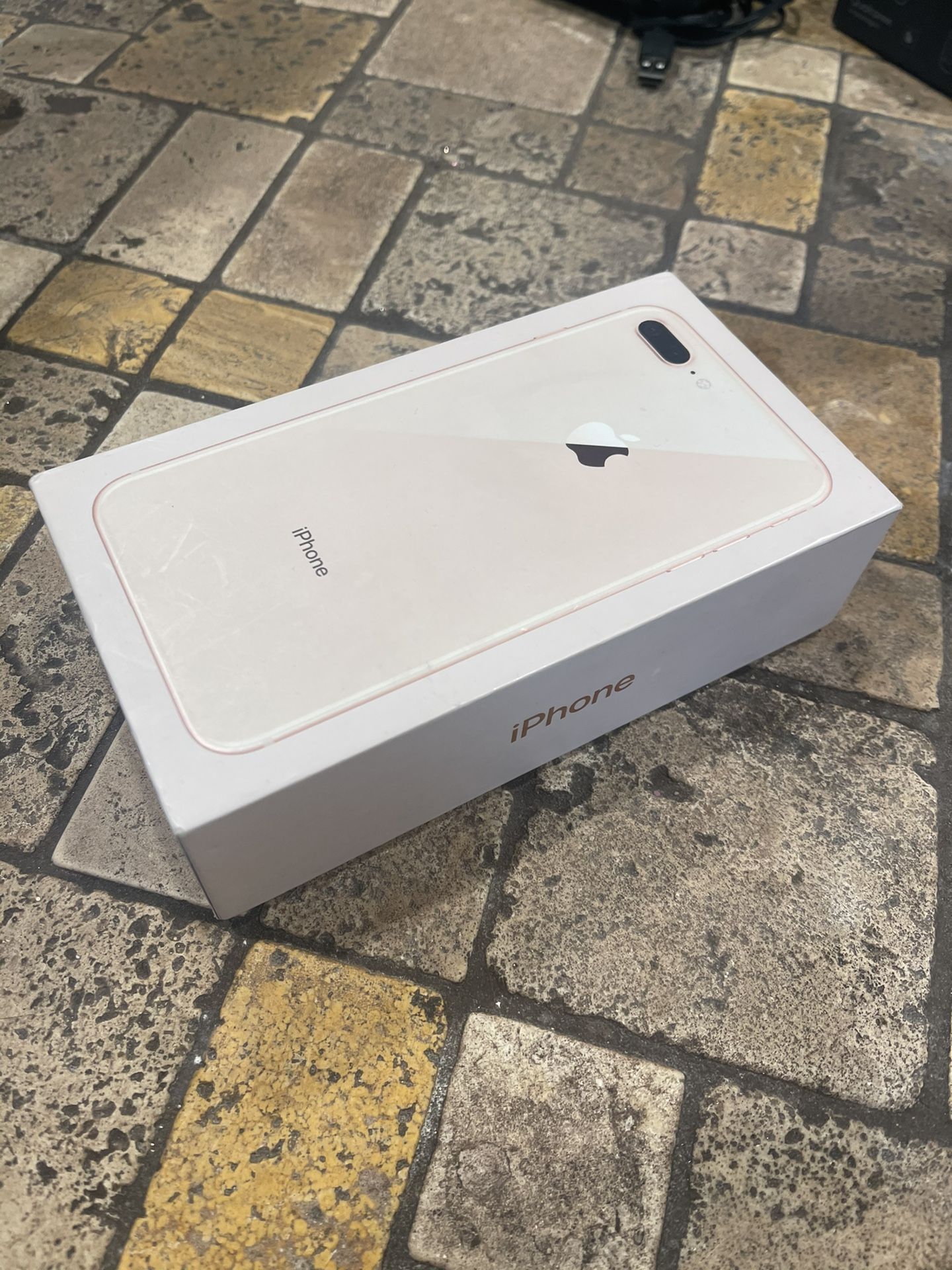 iPhone 8 S Plus Gold Rose New