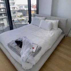 Modern Platform Bed Without Mattress