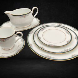 Vintage Noritake  China *MINT CONDITION* 