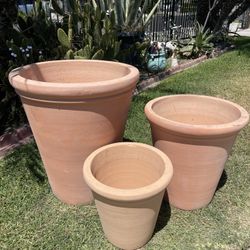 Tall Round Terracotta Planters-Garden Pots($175 set of 3)