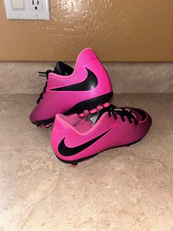 Girls size 5 __ [ Nike Soccer Cleats Pink and Black]