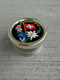 Vintage Swiss MAPSA Musical Movement Music Box Switzerland Embroidered Souvenir Edelweiss 3”