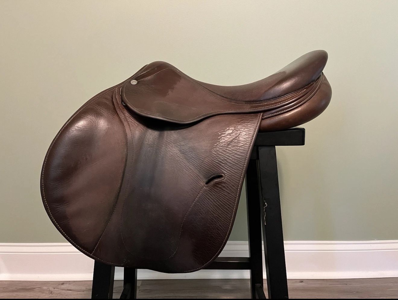 Antares Jumping Saddle