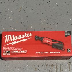 Milwaukee 2457-20 M12 3/8 Ratchet 