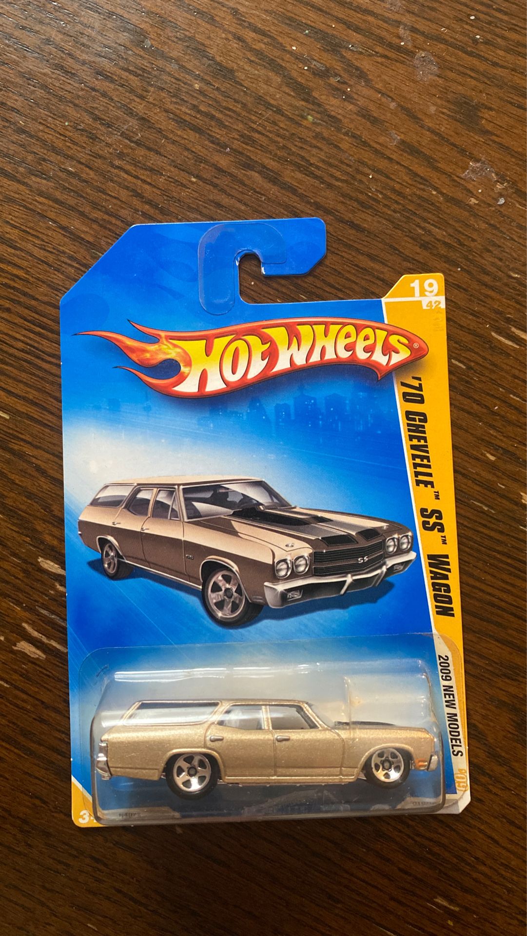 HOT WHEELS 2009 NEW MODELS GOLD '70 CHEVELLE SS WAGON 19/42 5 SPOKE