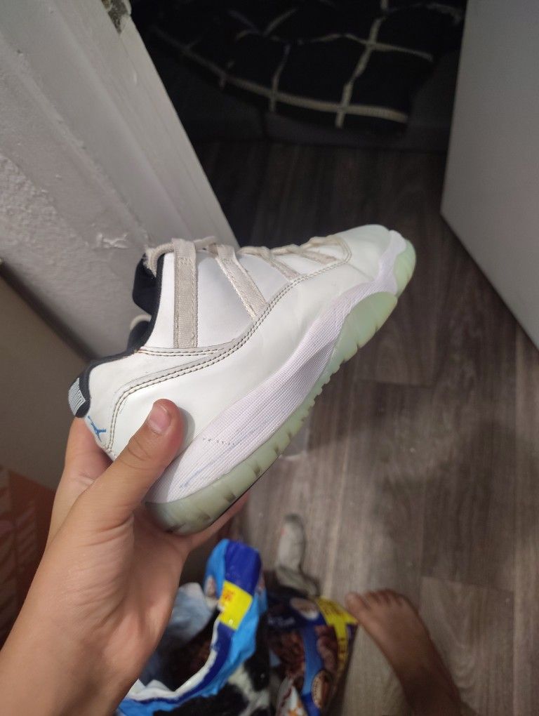 Jordan 11s