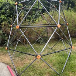 7.5’ Climbing Dome With Anchors 