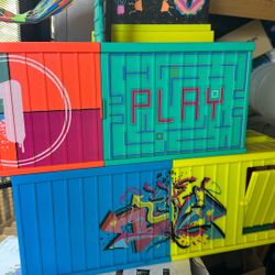 LOL Surprise Clubhouse Used