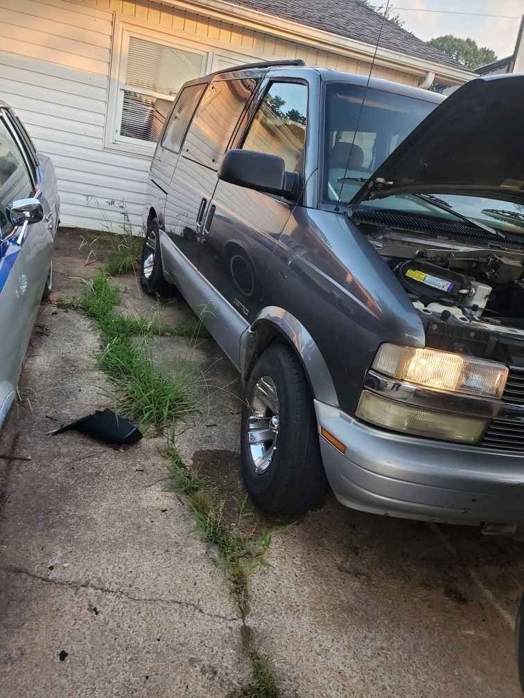 2000 Chevy astro Van Just found out it's got a salvage title so price is dropping