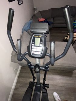 Gold s gym stride trainer 350i hot sale stores