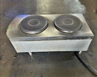 Star 502FF 12" Electric Countertop Hotplate w/ (2) Solid Burners, Infinite Controls, 208/240v
