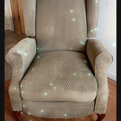 sofa recliner (NOT FREE give me an offer) OBO