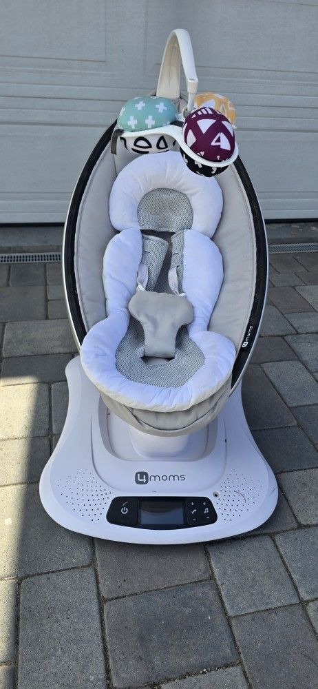 MamaRoo Swing