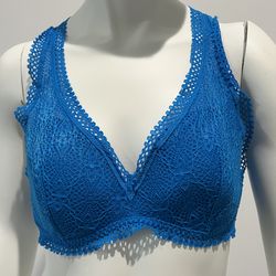 Victoria Secret’s Bright Turquoise Lace Racer back Bralette Size Medium