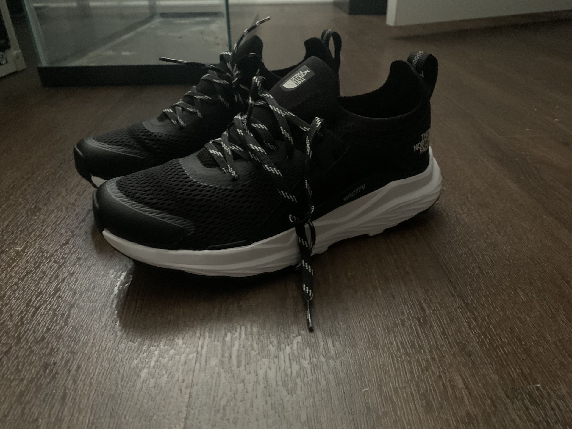 The North Face Women’s Vectiv Hypnum Size 7