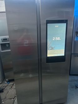 Samsung Family Hub Side-by-Side Refrigerator