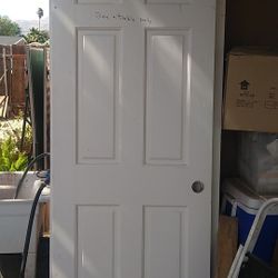 3 Doors solid wood measurements in the pic/3 puertas Pura Madera medidas en la foto 75 dolares cada una