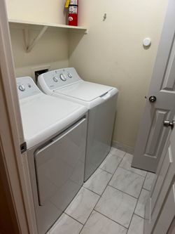 Hot Point washer/dryer