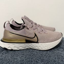 Nike React Infinity Run Flyknit Women’s Size 9.5