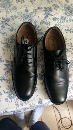 Dockers Dress shoes Size 9