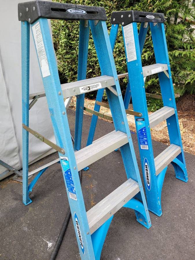 Werner 4' Step Ladders (2)