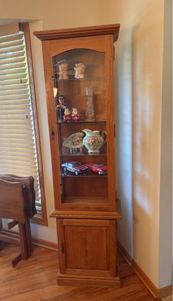 Oak Curio Display Cabinet w/glass