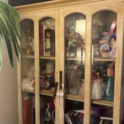 China Cabinet Has Light top Inside 
