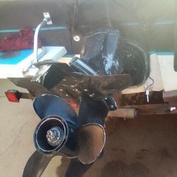 1982 Beachcraft 16 Foot Boat