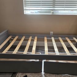 Bed Fram With Storage 