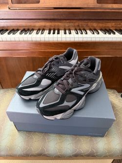 New Balance 9060’s *NEVER WORN* Size 8