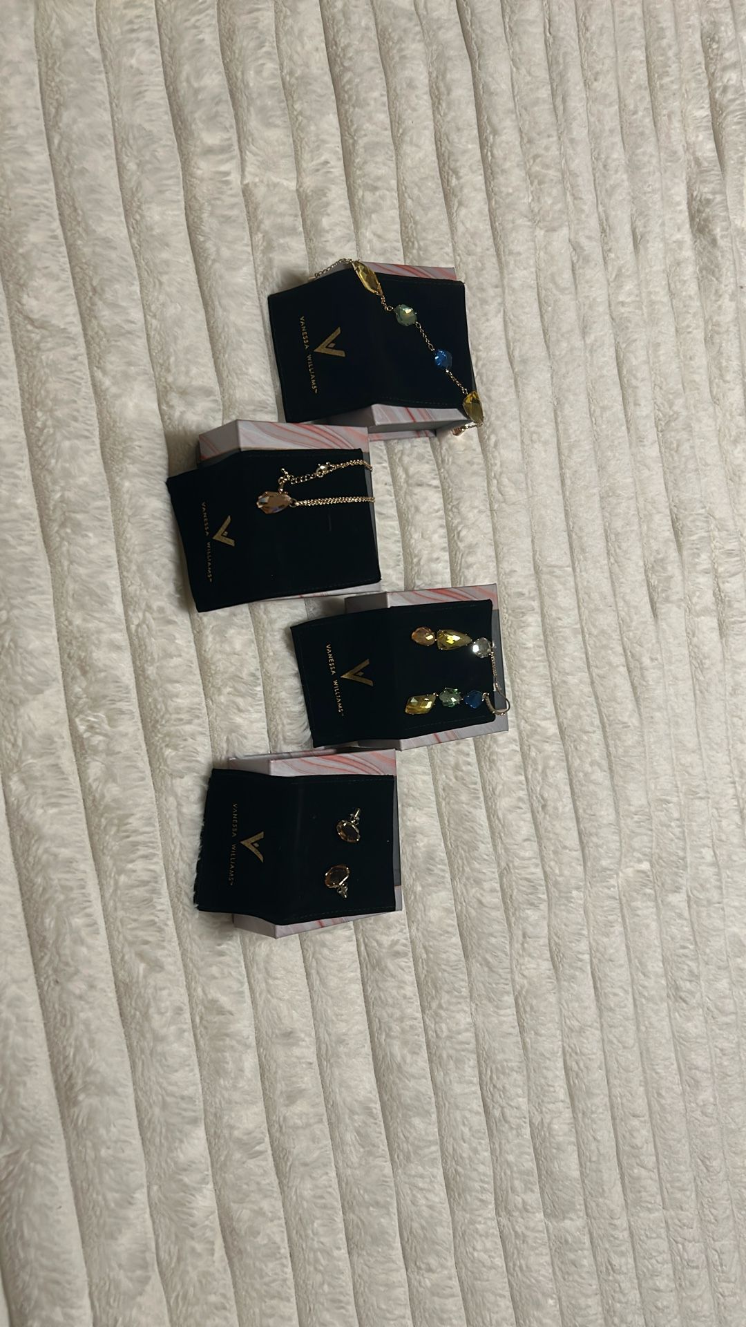 Vanessa Williams Set Bracelet, Necklace, 2 Pair Of Earrings