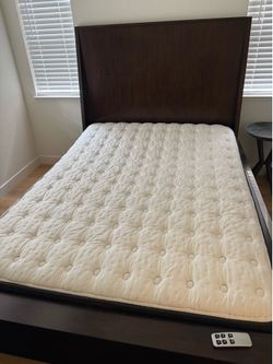 Queen mattress with adjustable base and bed frame