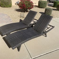 Chaise Lounges 