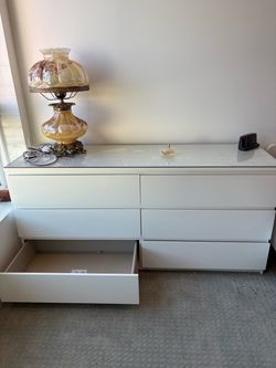 6 Drawer Bedroom Dresser with Glass Top