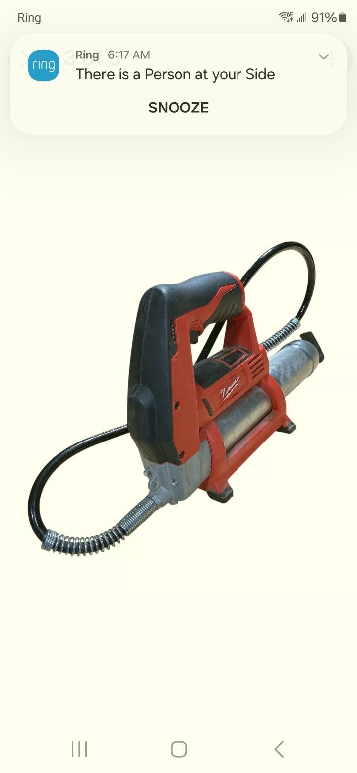 Milwaukee 2446-20 M12 12-Volt Lithium-Ion Cordless Grease Gun (Tool-Only)