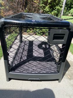 Medium size Revel collapsable dog crate