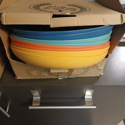 NEW 11 Inch Large Wheat Straw Plates 8 Pieces