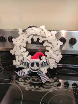 Nightmare Before Christmas Bone Wreath