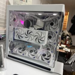 HIGH PERFORMANCE GAMING PC