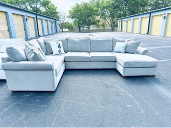 Luxurious High End Robb & Stucky Contemporary Coastal Sectional Sofa