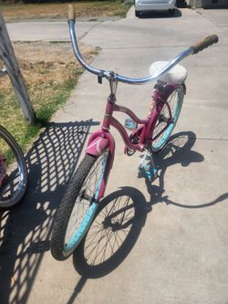 Huffy Beach Cruiser 24in Women Bike